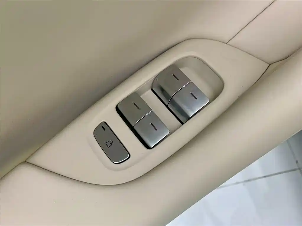 Xiaomi Auto Xiaomi YU7 2025 Pro 2025 - thumbnail 29