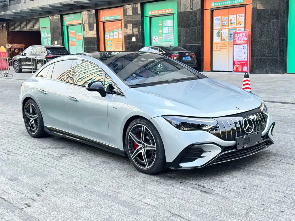 Mercedes-Benz Mercedes-Benz EQE AMG 2023 AMG EQE 53 4MATIC+ 2023 - thumbnail 3