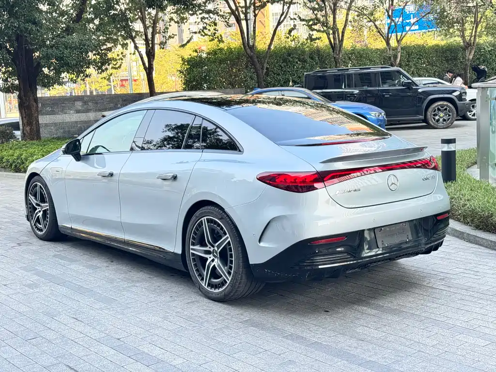 Mercedes-Benz Mercedes-Benz EQE AMG 2023 AMG EQE 53 4MATIC+ 2023 - thumbnail 4