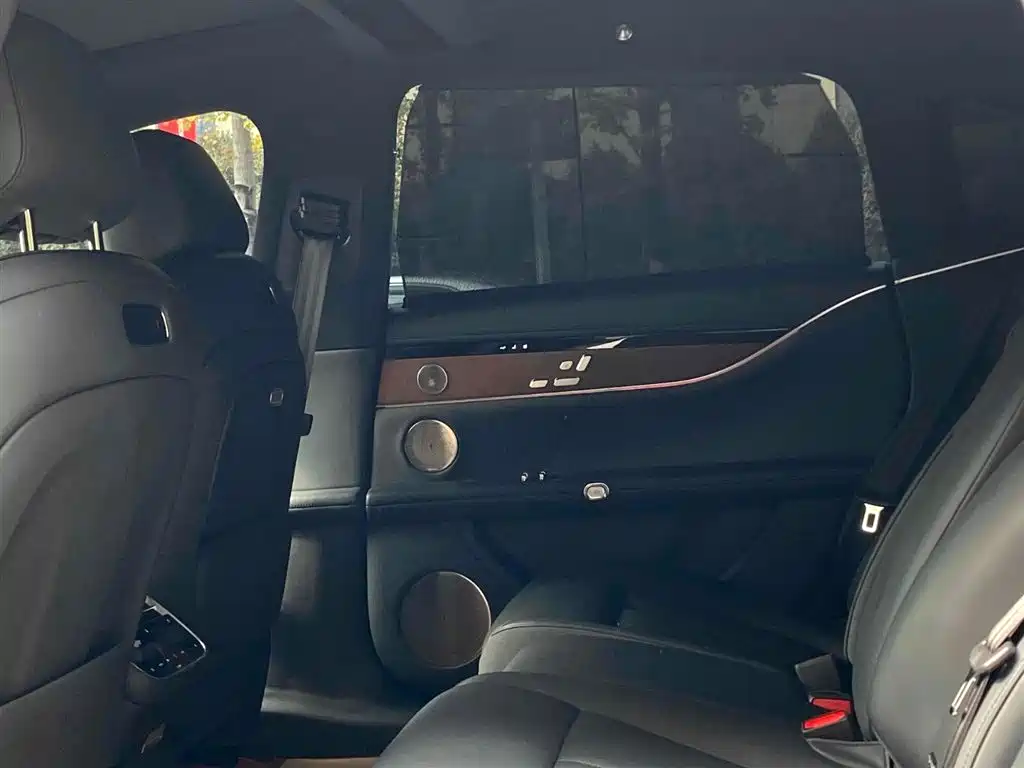 Stelato Stelato S9 2026 BEV Ultra AWD 100kWh 192-Line LiDAR 2025 - thumbnail 6