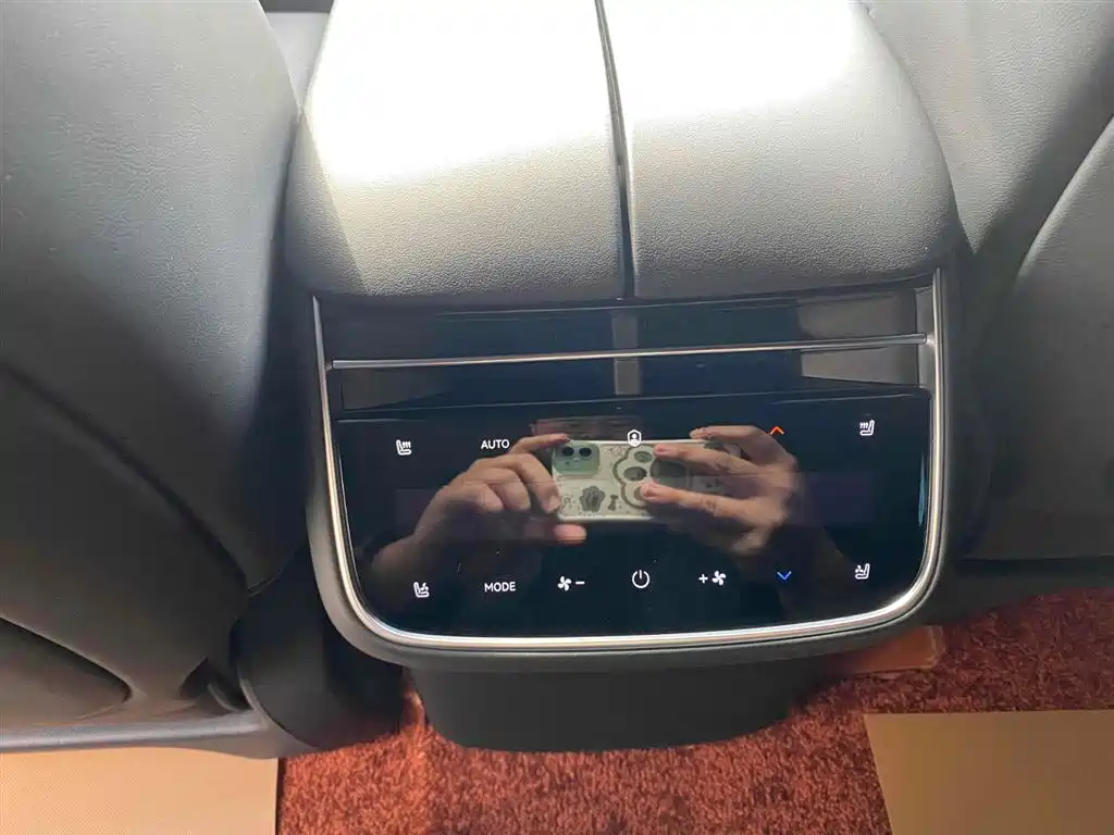 Stelato Stelato S9 2026 BEV Ultra AWD 100kWh 192-Line LiDAR 2025 - thumbnail 8