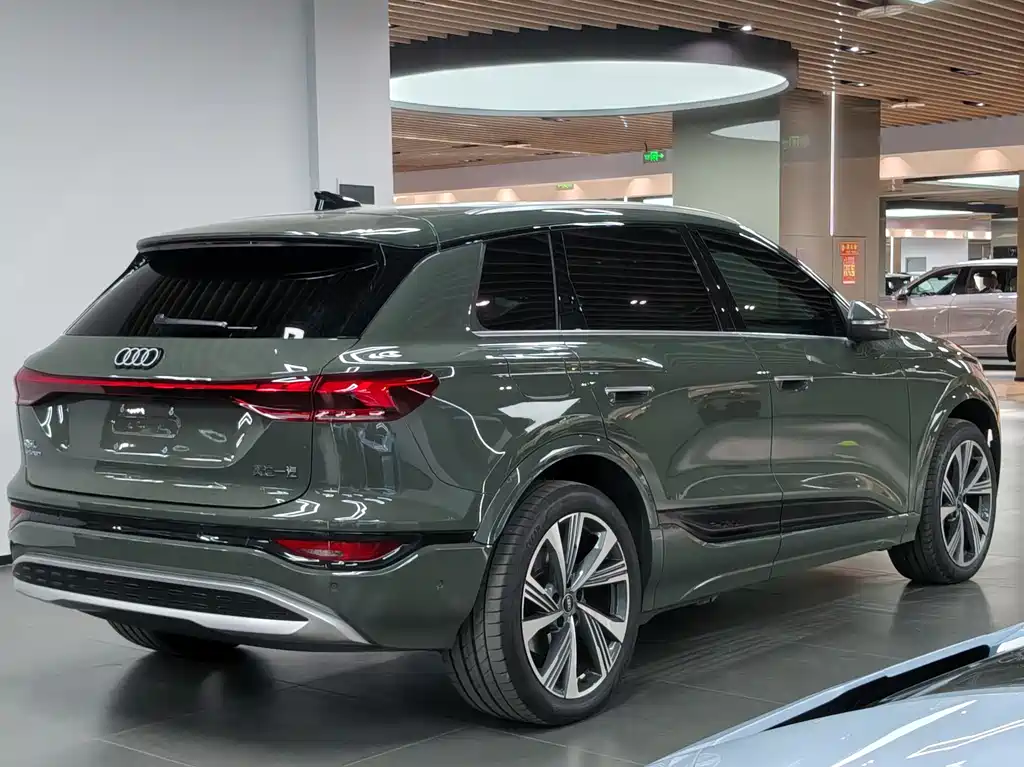 Audi Audi Q6L e-tron 2026 Long Range 2025 - thumbnail 6