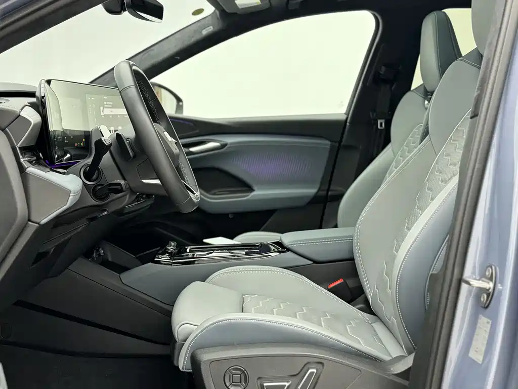 Audi Audi Q6L e-tron 2026 Launch Navigator Edition 2025 - thumbnail 5
