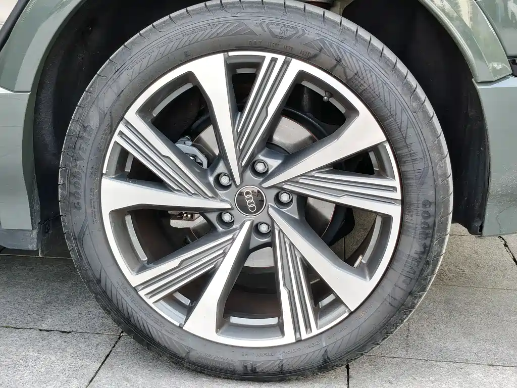 Audi Audi Q6L e-tron 2026 Long Range 2025 - thumbnail 18