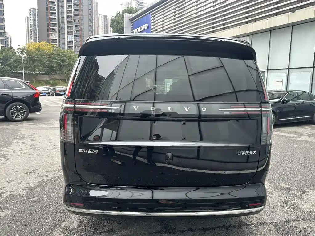 Volvo Volvo EM90 2025 Ultra 6-Seater 2024 - thumbnail 6