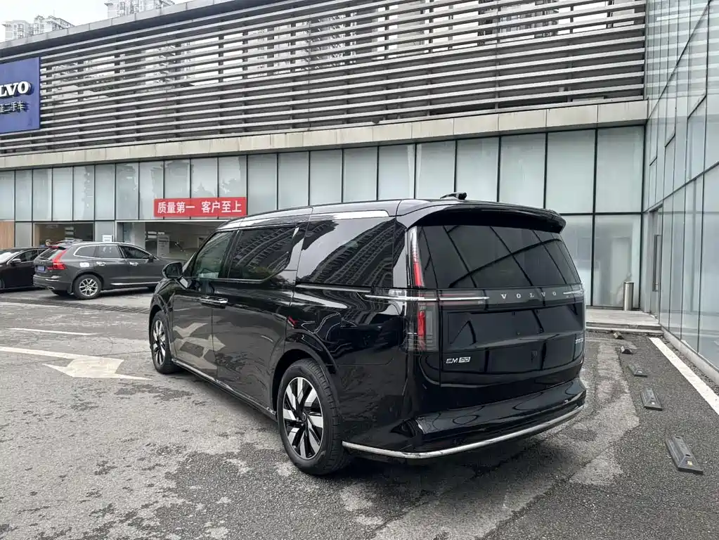 Volvo Volvo EM90 2025 Ultra 6-Seater 2024 - thumbnail 7