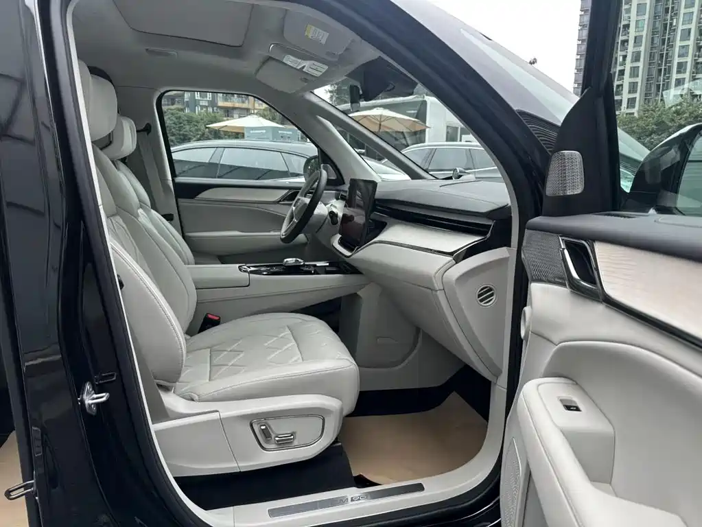 Volvo Volvo EM90 2025 Ultra 6-Seater 2024 - thumbnail 20
