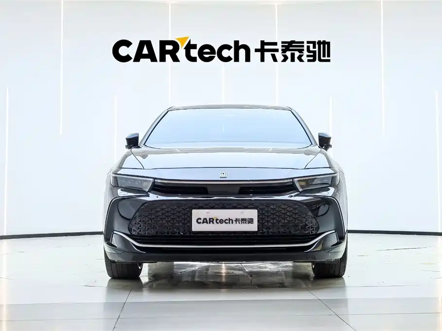 Toyota Toyota Crown SportCross 2023 2.5L SportCross HEV FWD Premium Edition 2024 - thumbnail 6