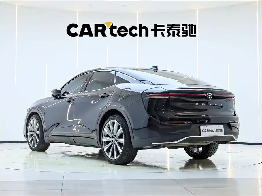 Toyota Toyota Crown SportCross 2023 2.5L SportCross HEV FWD Premium Edition 2024 - thumbnail 8