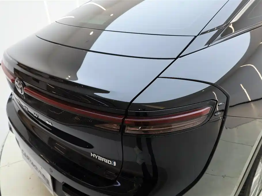 Toyota Toyota Crown SportCross 2023 2.5L SportCross HEV FWD Premium Edition 2024 - thumbnail 11