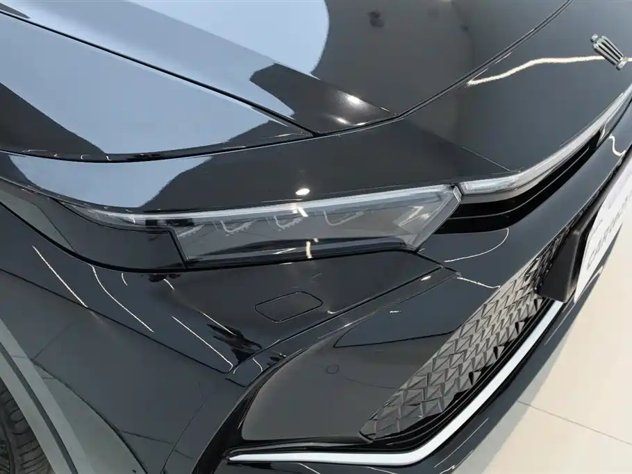 Toyota Toyota Crown SportCross 2023 2.5L SportCross HEV FWD Premium Edition 2024 - thumbnail 12