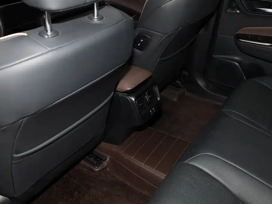 Toyota Toyota Crown SportCross 2023 2.5L SportCross HEV FWD Premium Edition 2024 - thumbnail 23