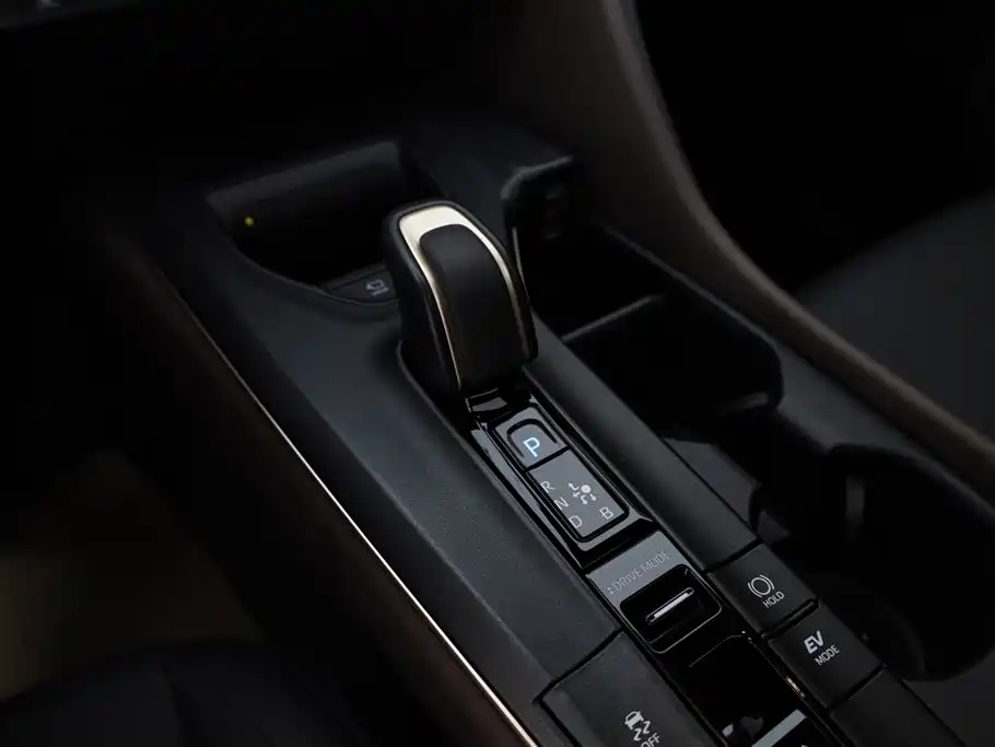 Toyota Toyota Crown SportCross 2023 2.5L SportCross HEV FWD Premium Edition 2024 - thumbnail 29