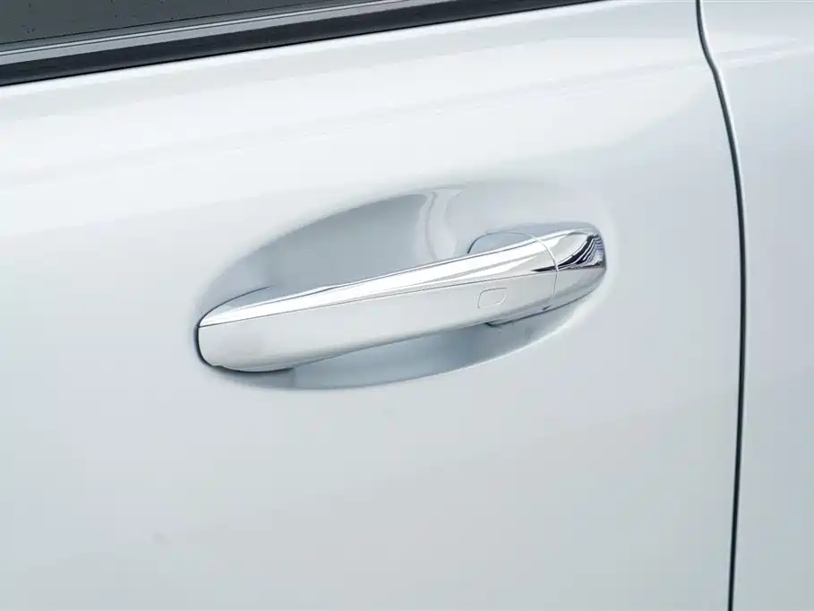 Mercedes-Benz Mercedes-Benz AMG GLB 35 4MATIC 2025 - thumbnail 22