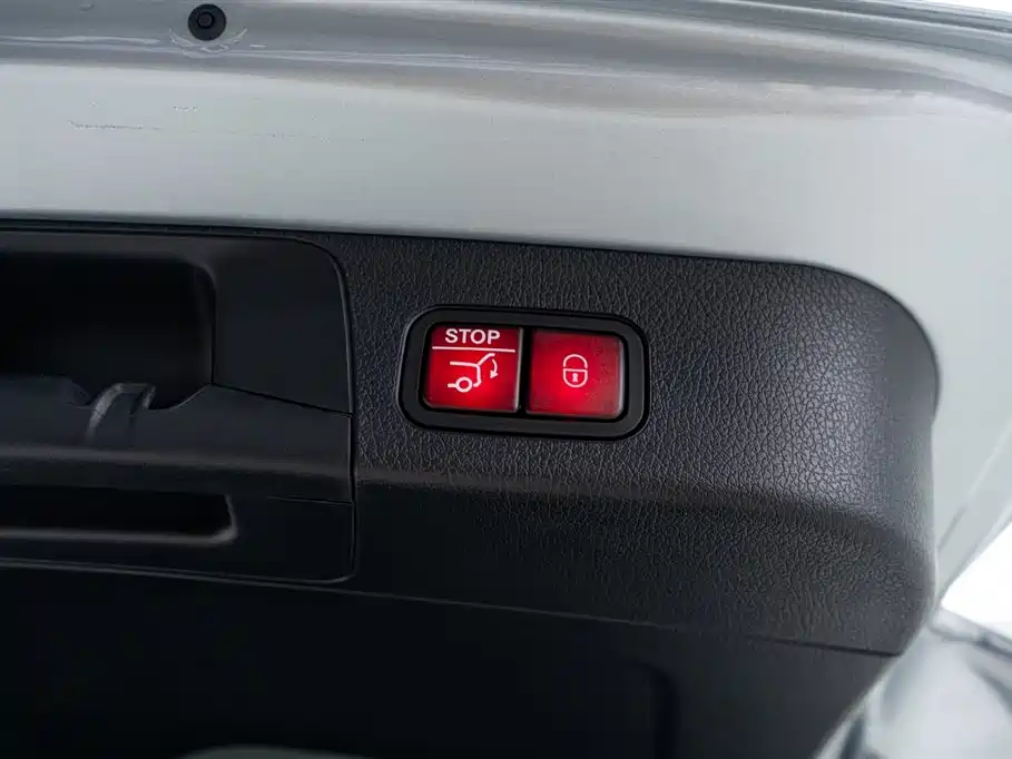 Mercedes-Benz Mercedes-Benz AMG GLB 35 4MATIC 2025 - thumbnail 25