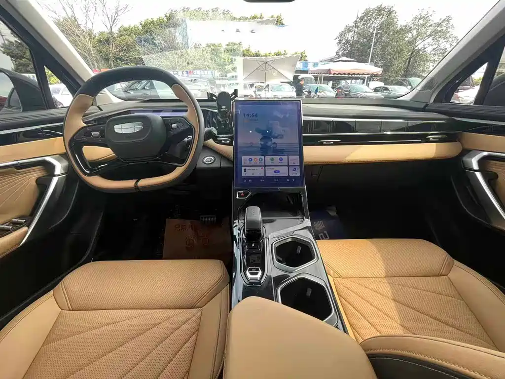 Geely Auto Geely Boyue L 2023 1.5TD DCT Luxury Edition 2023 - thumbnail 5