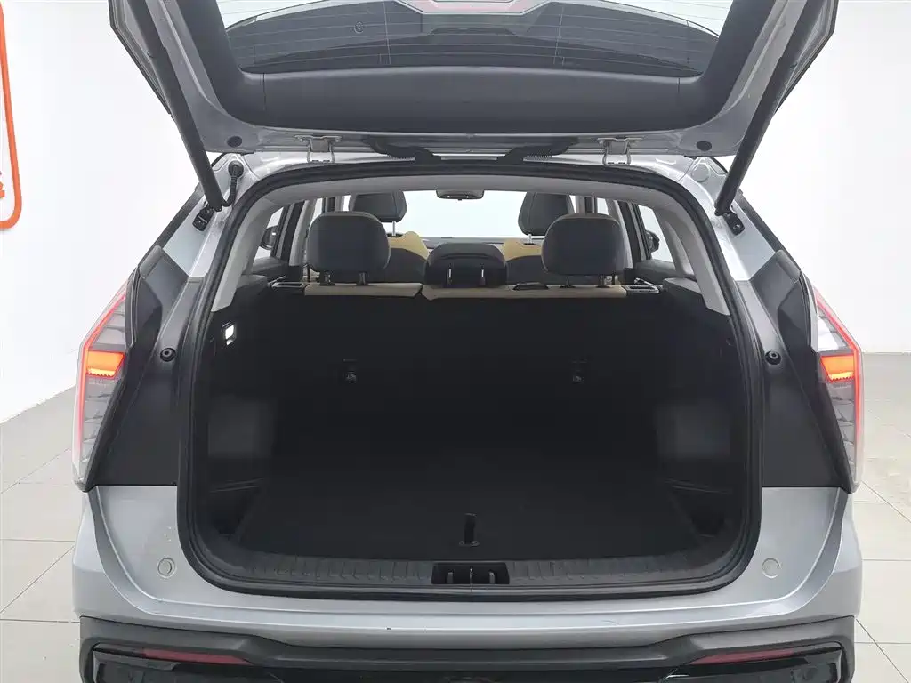 Geely Auto Geely Boyue L 2023 1.5TD DCT Prestige Edition 2023 - thumbnail 16