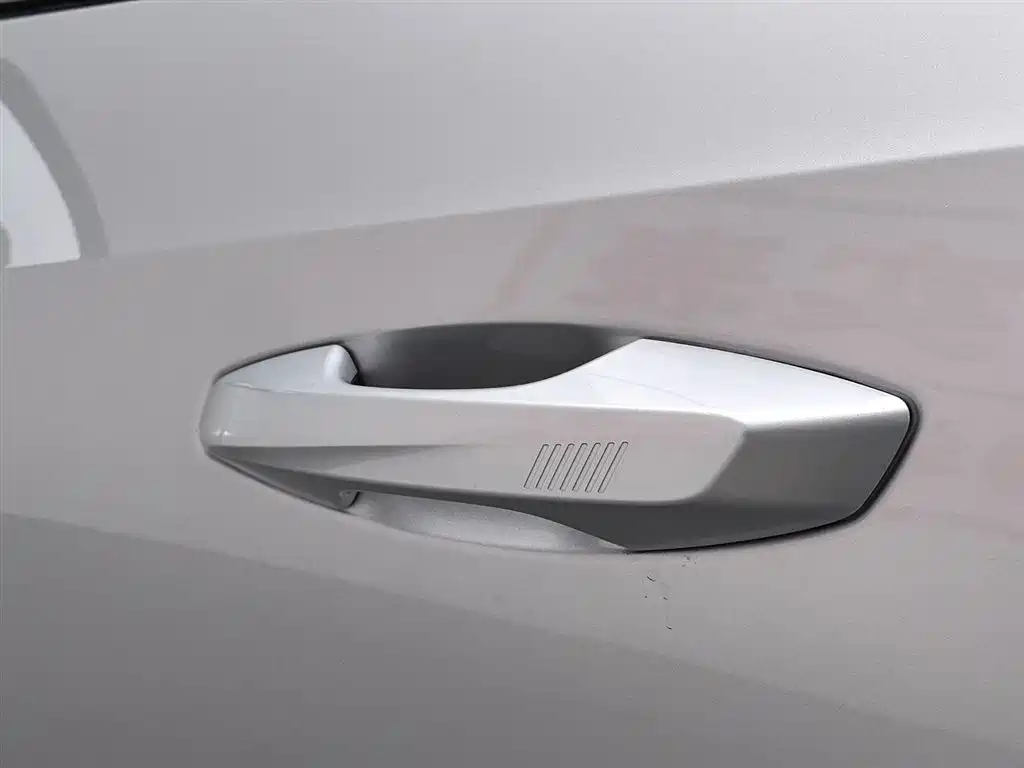 Geely Auto Geely Boyue L 2023 1.5TD DCT Prestige Edition 2023 - thumbnail 18