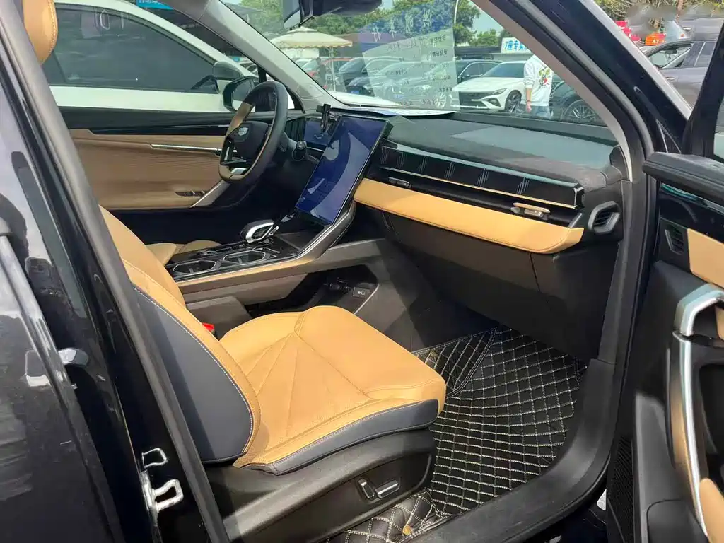 Geely Auto Geely Boyue L 2023 1.5TD DCT Luxury Edition 2023 - thumbnail 10