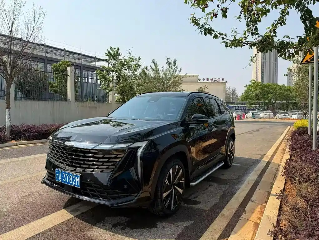 Geely Auto Boyue L 1.5TD DCT Luxury 2023