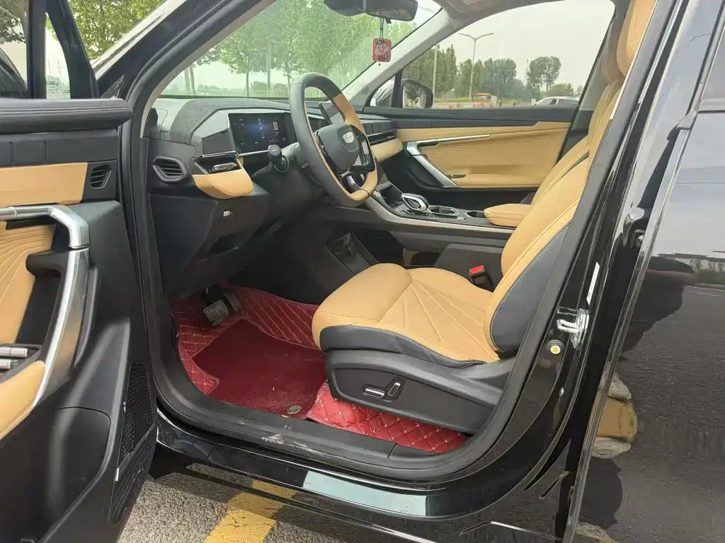 Geely Auto Geely Boyue L 2023 1.5TD DCT Luxury Edition 2023 - thumbnail 4