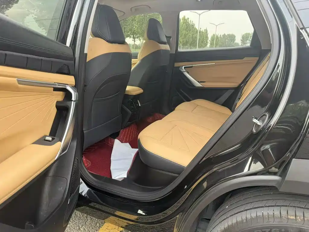 Geely Auto Geely Boyue L 2023 1.5TD DCT Luxury Edition 2023 - thumbnail 6