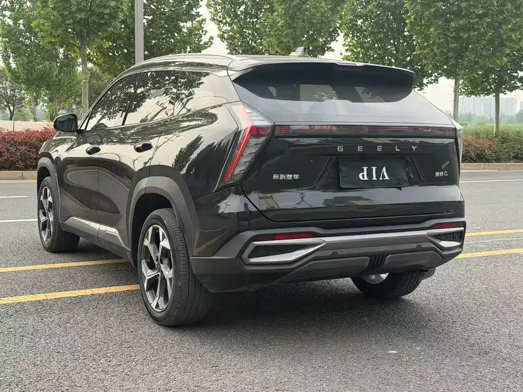 Geely Auto Geely Boyue L 2023 1.5TD DCT Luxury Edition 2023 - thumbnail 7
