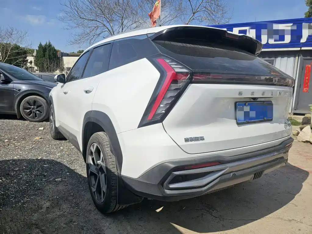Geely Auto Boyue L 2023 1.5TD DCT Prestige Edition 2023 - thumbnail 11