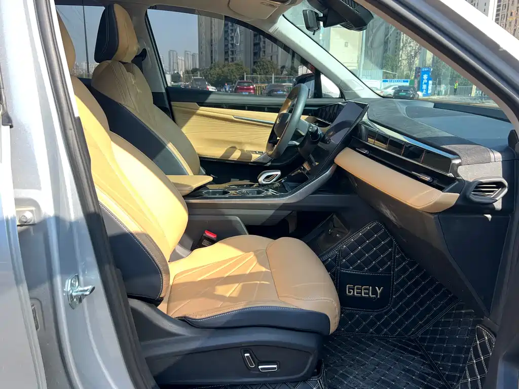 Geely Auto Geely Boyue L 1.5TD DCT Premium 2022 - thumbnail 17