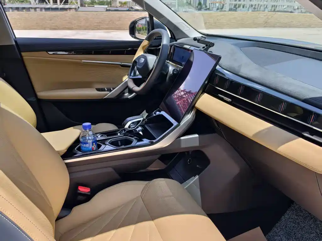 Geely Auto Boyue L 2023 1.5TD DCT Honor Edition 2023 - thumbnail 13