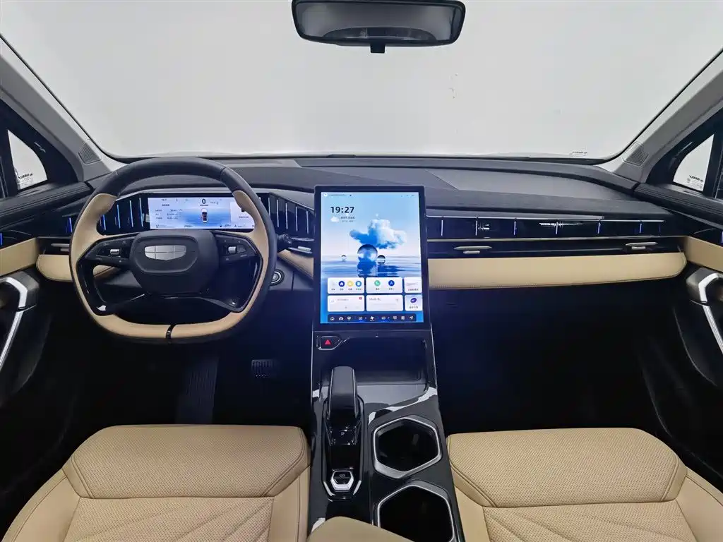 Geely Auto Geely Boyue L 1.5TD DCT Premium 2023 - thumbnail 5