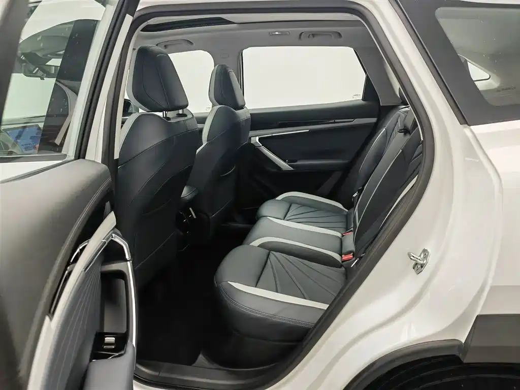 Geely Auto Geely Boyue L 2023 1.5TD DCT Honor Edition 2023 - thumbnail 15