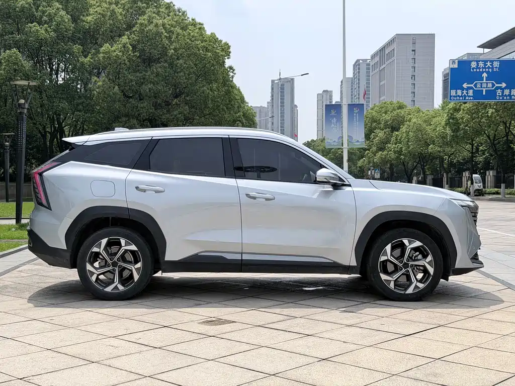 Geely Auto Geely Boyue L 2023 1.5TD DCT Premium 2022 - thumbnail 17