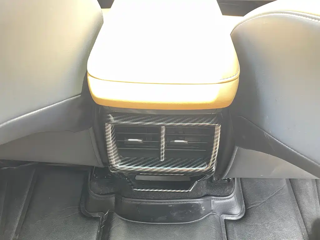 Geely Auto Geely Boyue L 2023 2.0TD DCT Flagship 2023 - thumbnail 19