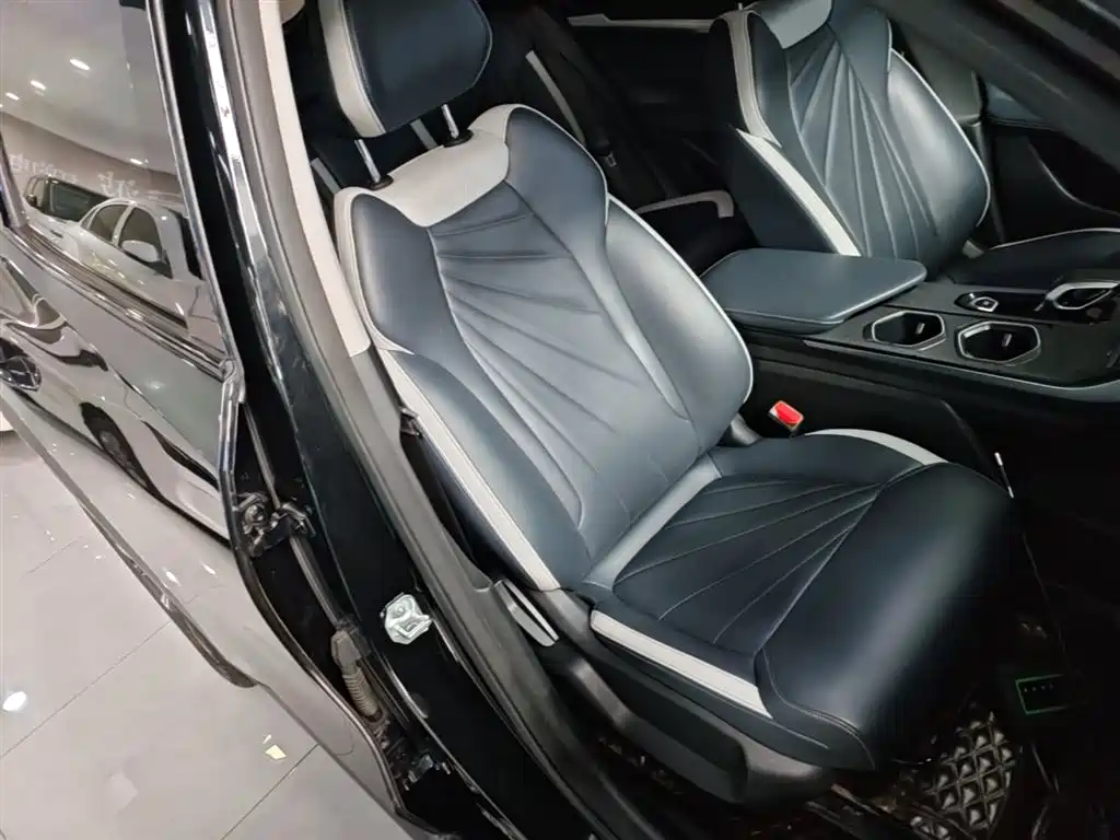 Geely Auto Geely Boyue L 2023 1.5TD DCT Luxury Trim 2023 - thumbnail 20