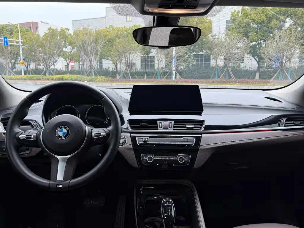 BMW BMW X2 2022 sDrive25i M Sport Package 2023 - thumbnail 7