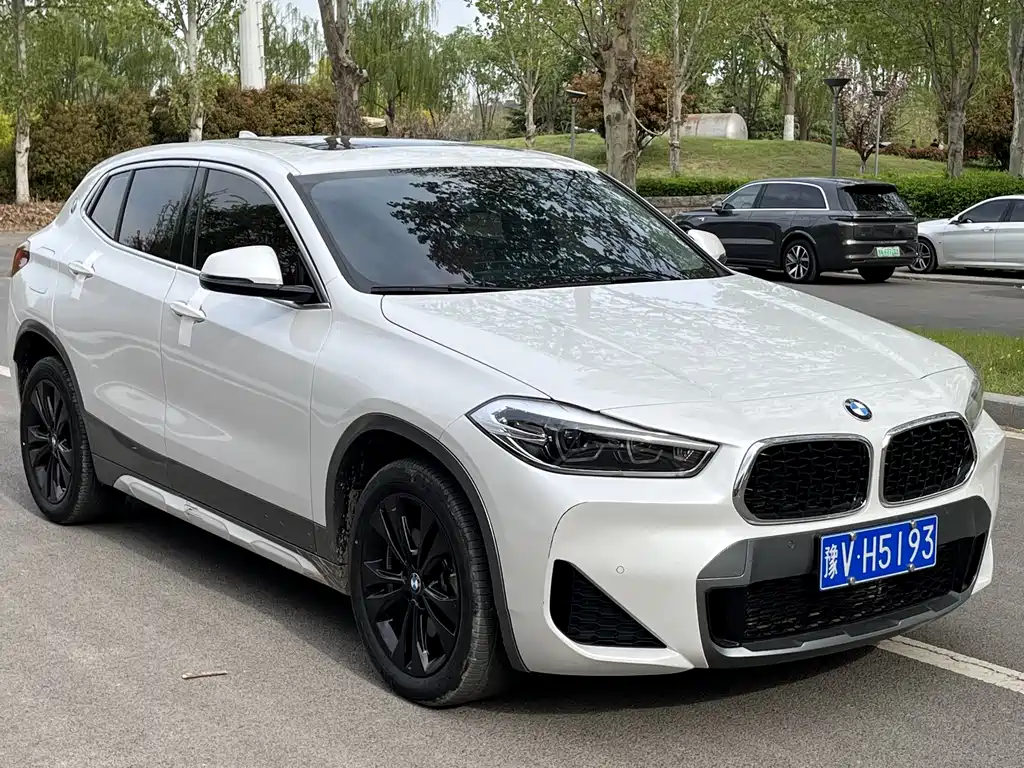 BMW BMW X2 sDrive25i M Off-Road Package 2023 - thumbnail 3