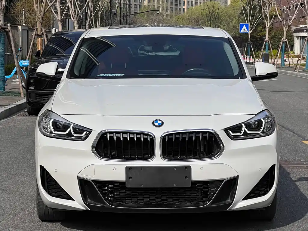 BMW BMW X2 2022 sDrive25i M Sport Package 2022 - thumbnail 2