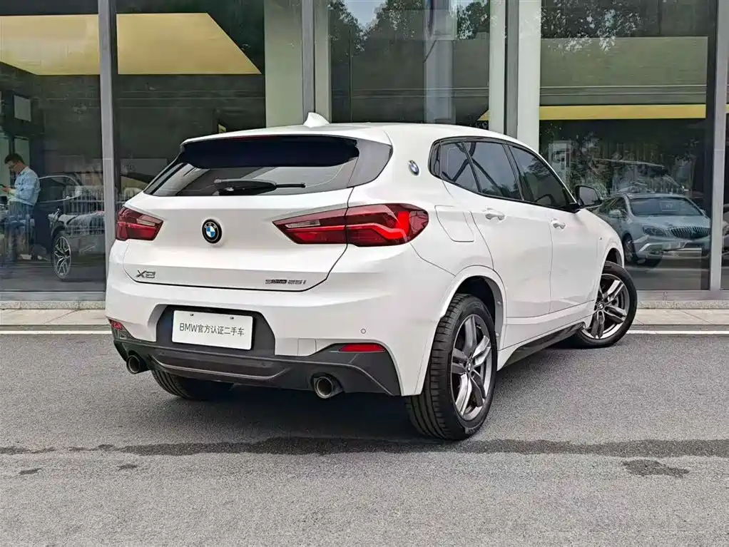 BMW BMW X2 2023 sDrive25i M Sport Night Edition 2023 - thumbnail 6