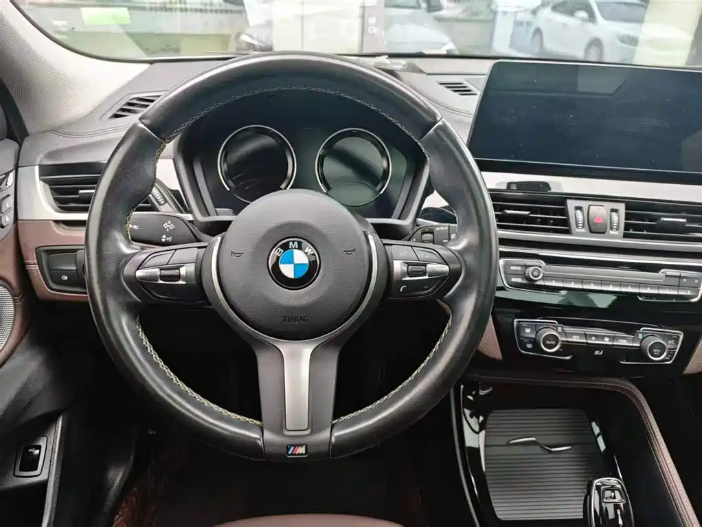 BMW BMW X2 2023 sDrive25i M Sport Night Edition 2023 - thumbnail 10