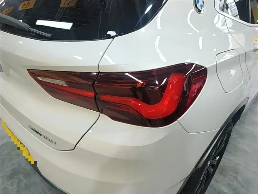 BMW BMW X2 2023 sDrive25i M Off-Road Package 2023 - thumbnail 8