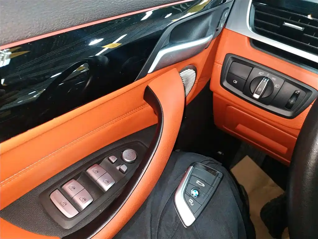 BMW BMW X2 2023 sDrive25i M Off-Road Package 2023 - thumbnail 9