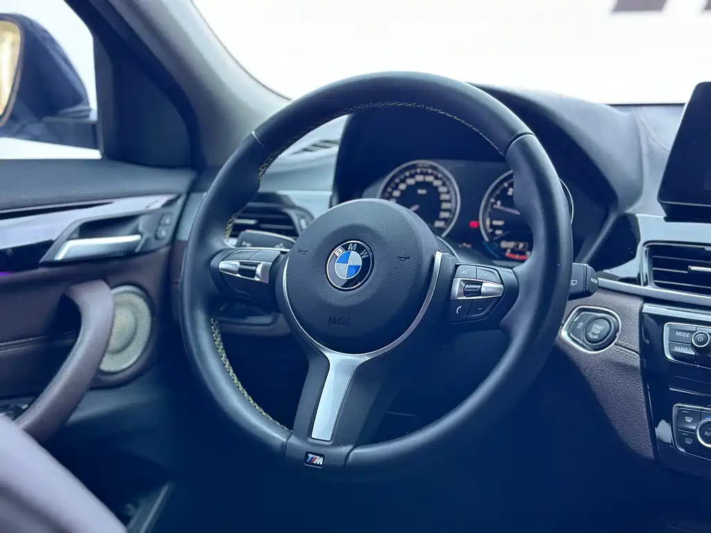 BMW BMW X2 2023 sDrive25i M Off-Road Package 2023 - thumbnail 10
