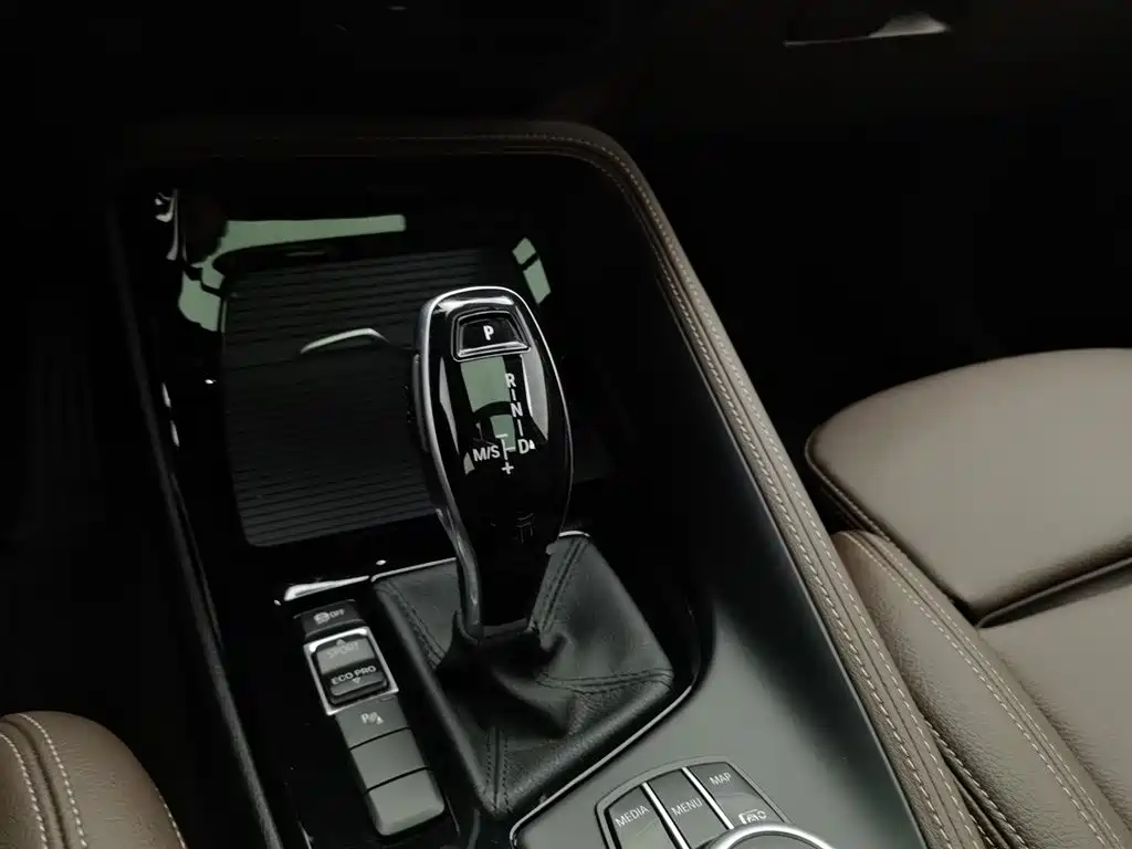 BMW BMW X2 2021 sDrive25i M Off-Road Package 2020 - thumbnail 13