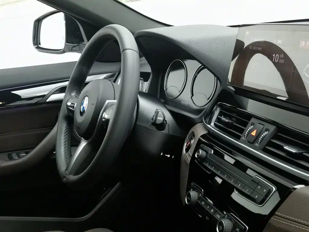 BMW BMW X2 2021 sDrive25i M Off-Road Package 2020 - thumbnail 22