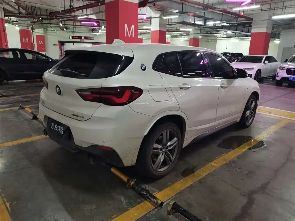 BMW BMW X2 sDrive25i M Sport Night Edition 2023 - thumbnail 2