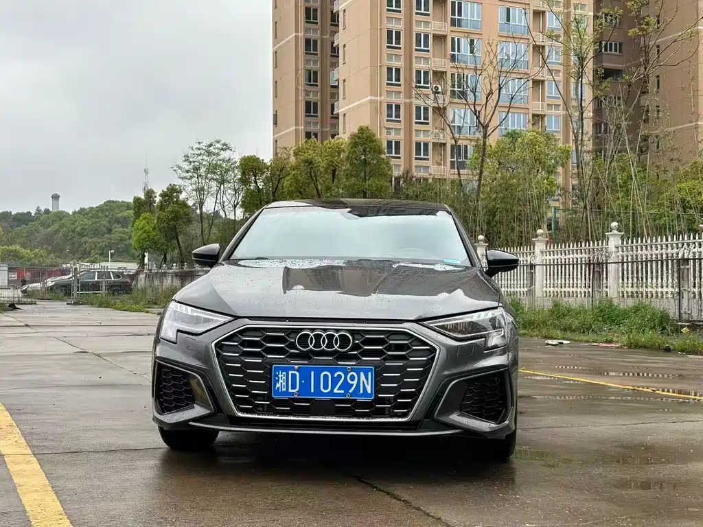 Audi Audi A3 Sportback 35 TFSI 2023 - thumbnail 2