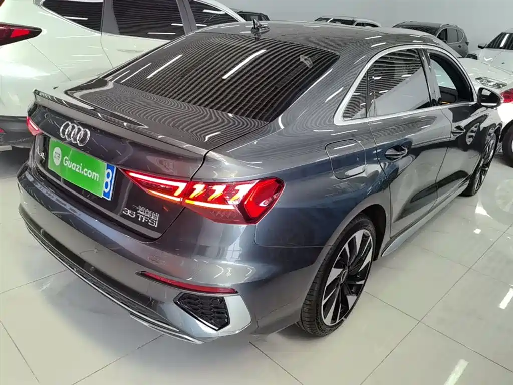Audi Audi A3L Limousine 35 TFSI 2023 - thumbnail 7