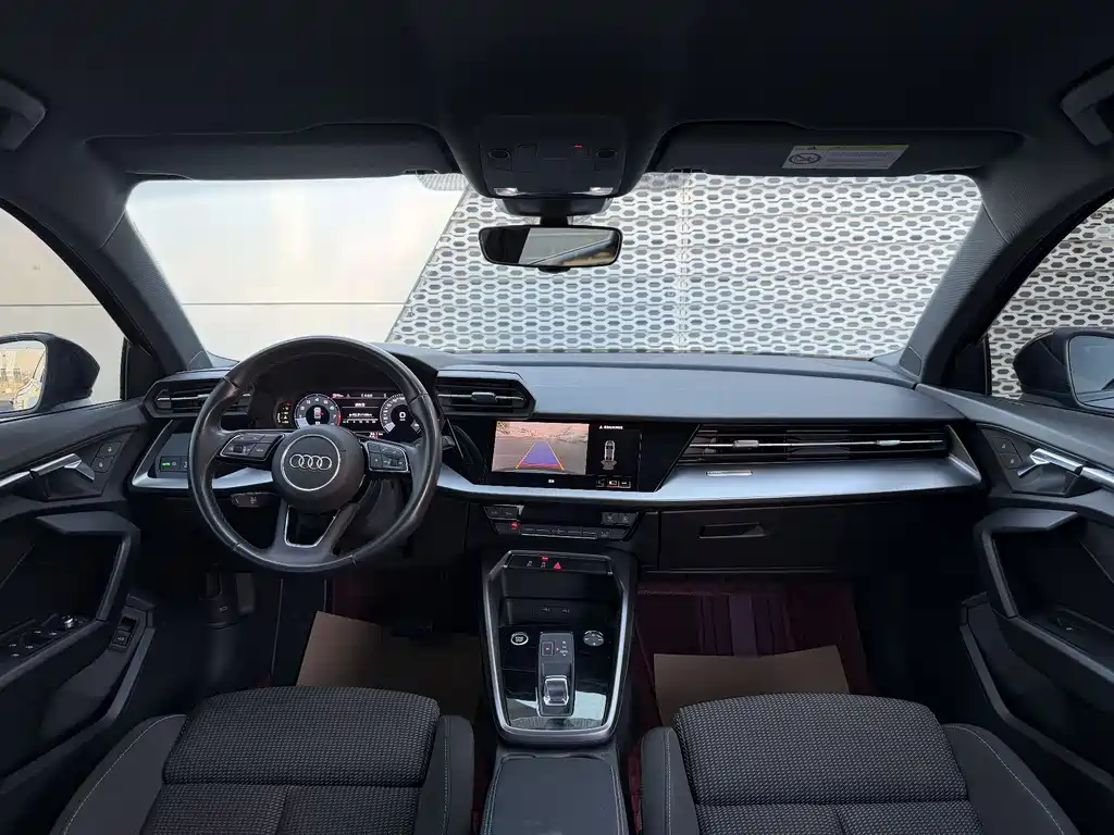 Audi Audi A3L Limousine 35 TFSI 2023 - thumbnail 8
