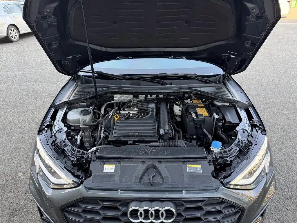 Audi Audi A3L Limousine 35 TFSI 2023 - thumbnail 9